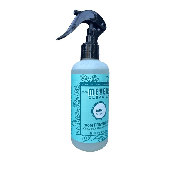 Mrs. Meyer's Clean Day 8 Oz. Mint Room Freshener Spray 308136 Mrs. Meyer's - Picture 1 of 2